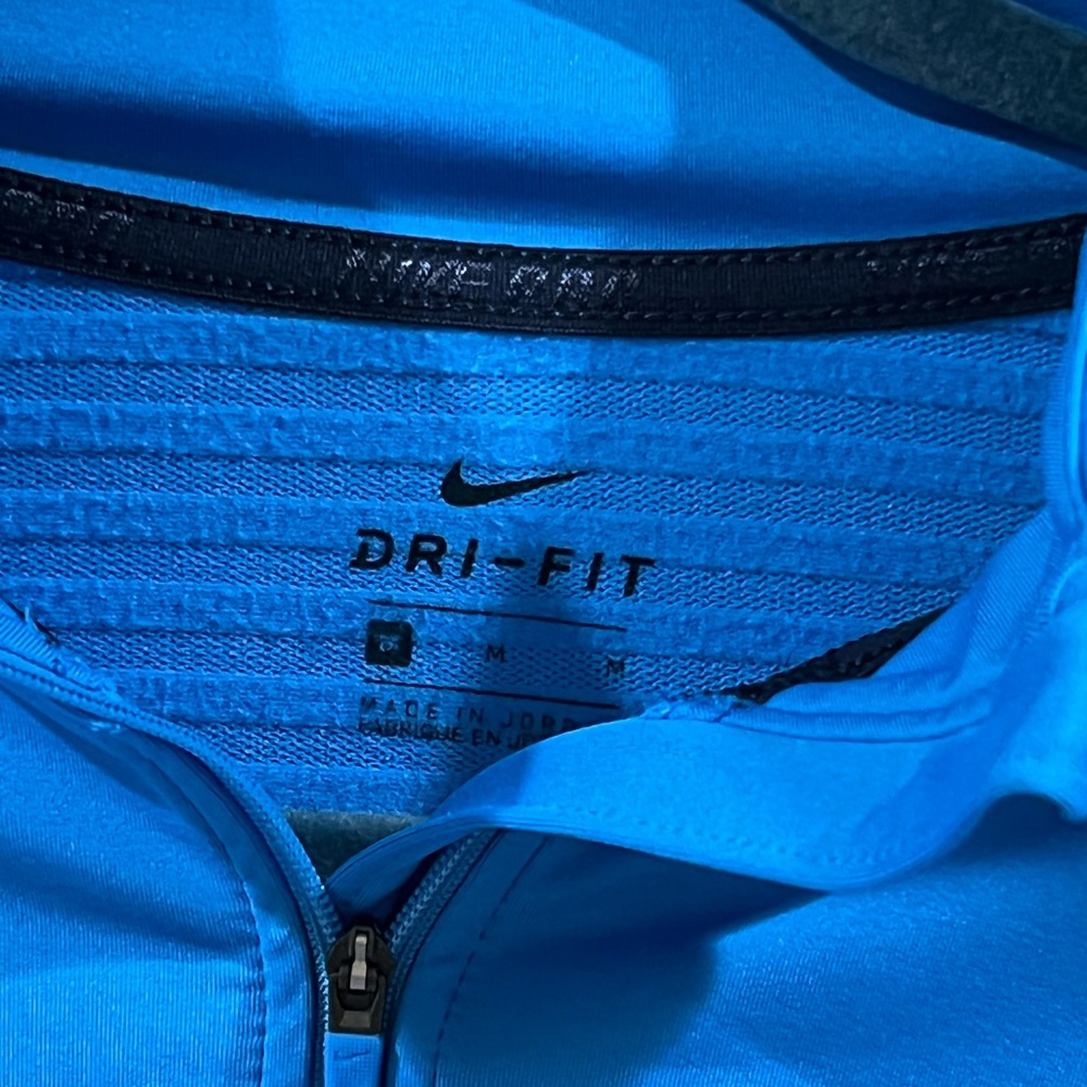 Nike Women’s half zip top